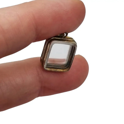 Colgante guardapelo antiguo rectangular doble cristal latón dorado siglo
