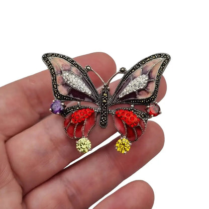 Colgante mariposa con piedras naturales para cadena charm mediano Circa 2000.