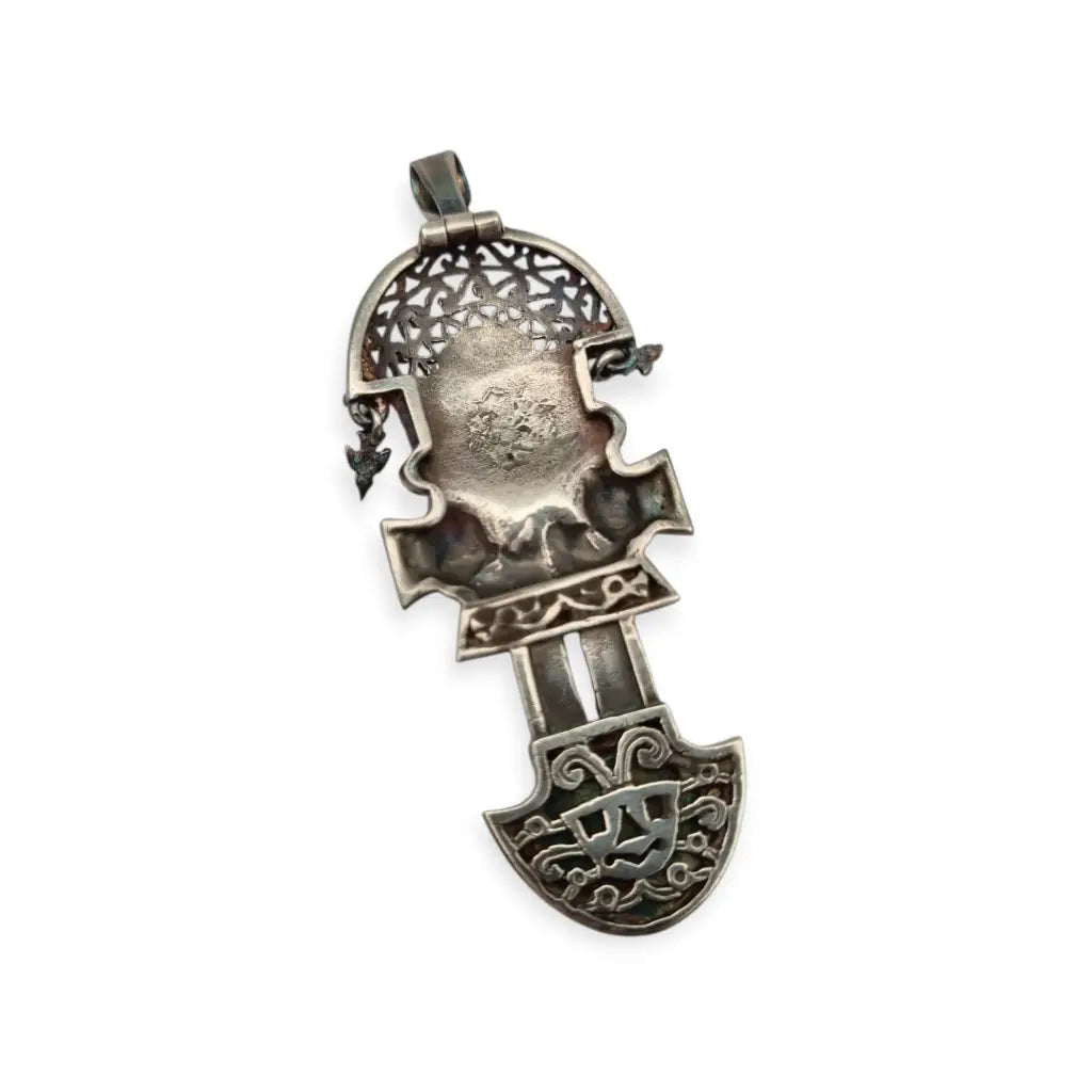 Colgante Tumi de plata y turquesa joyeria étnica peruana andina regalos boho.