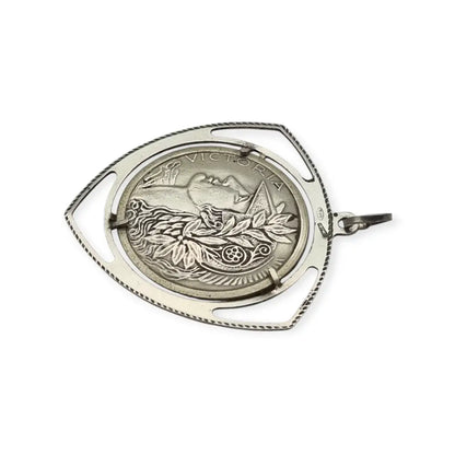 Colgante Victoria de plata 800 joyeria italiana vintage estilo modernista.
