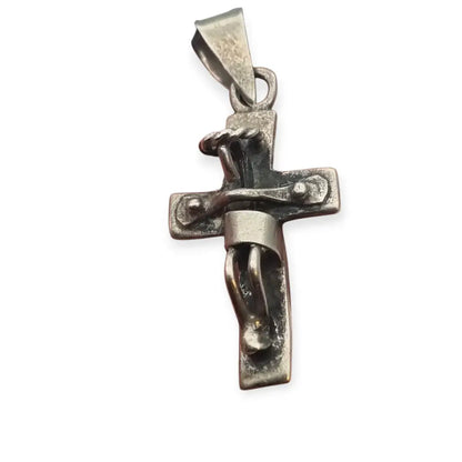 Colgante vintage de plata 925 crucifijo elaborado en México años 90.