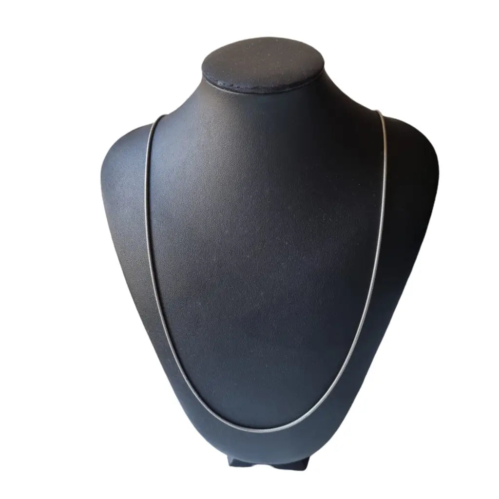 Collar de cadena plata para mujer delicada