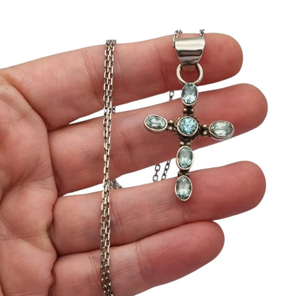 Cruz vintage de plata con topacios azules ovalados y cadena regalos religiosos