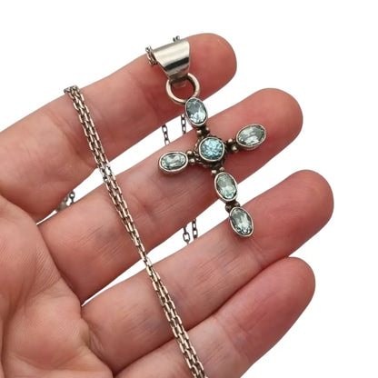 Cruz vintage de plata con topacios azules ovalados y cadena regalos religiosos