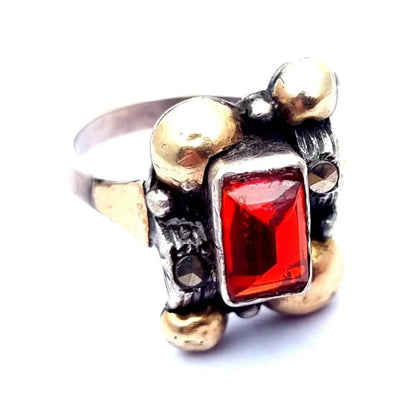 Anillo art deco de plata y oro con símil granate Circa 1940. Joyas antiguas