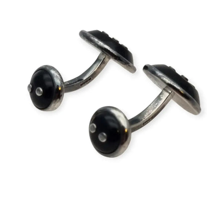 Gemelos vintage de plata con nácar y ónix negro un elegante diseño