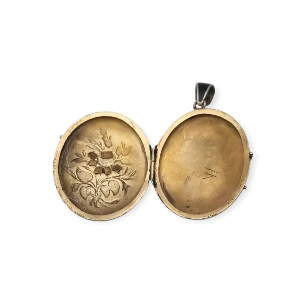 Guardapelo victoriano joyeria de luto en plata y esmalye negro con perlas circa