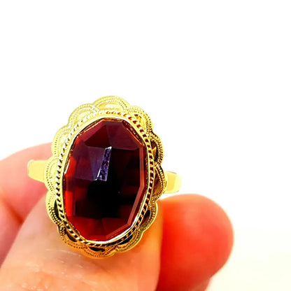 Anillo de granate rojo y oro. oro 14 kt granates. Circa 1950