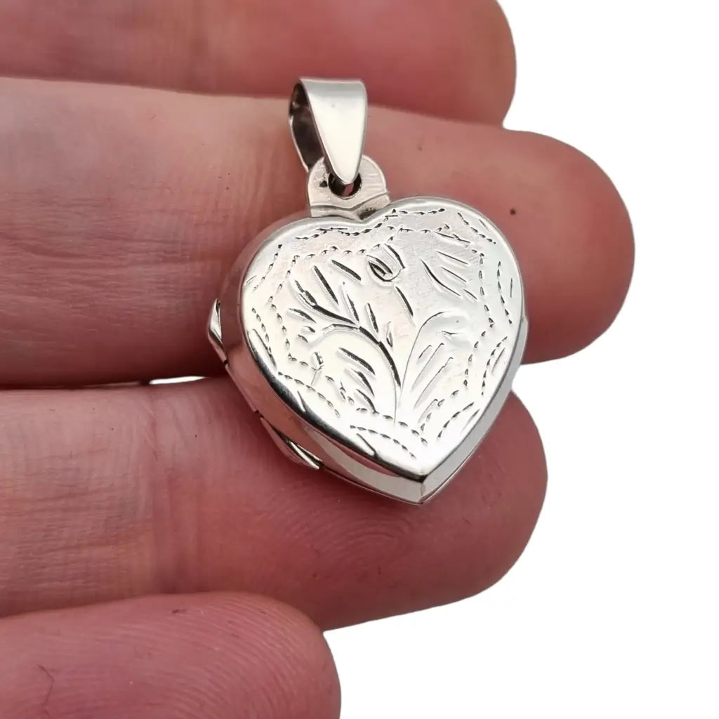 Silver heart locket locket silver 925. Photo holder. – LaBizarreSusu
