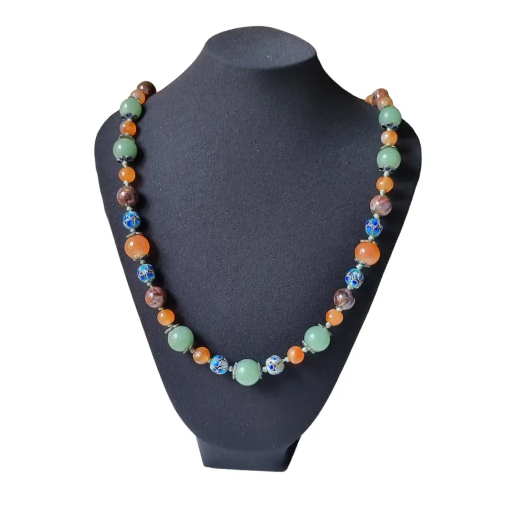 Collar vintage exportación China jade ágata cornalina y cuentas de cloisonné