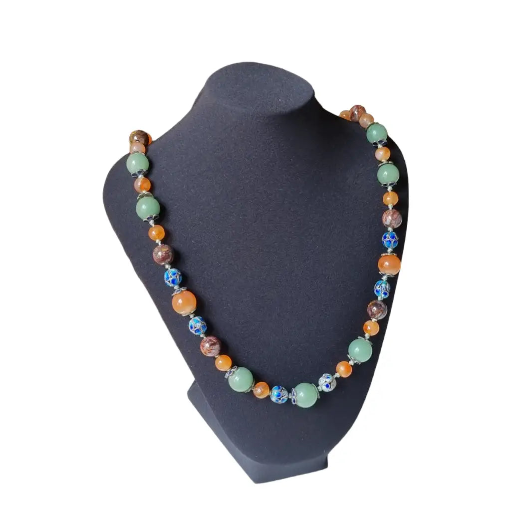 Collar vintage exportación China jade ágata cornalina y cuentas de cloisonné
