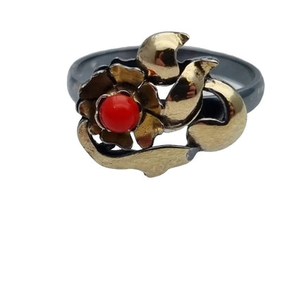 Anillo de flores plata oro y coral mediados siglo para mujer circa