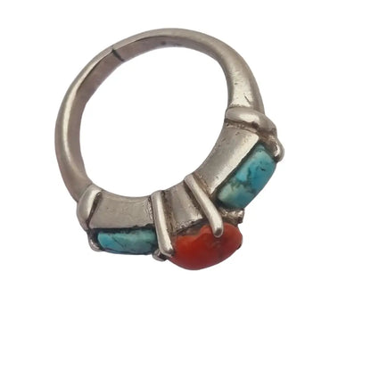 Anillo vintage de plata coral y turquesa joyería boho para mujer hecho a mano.