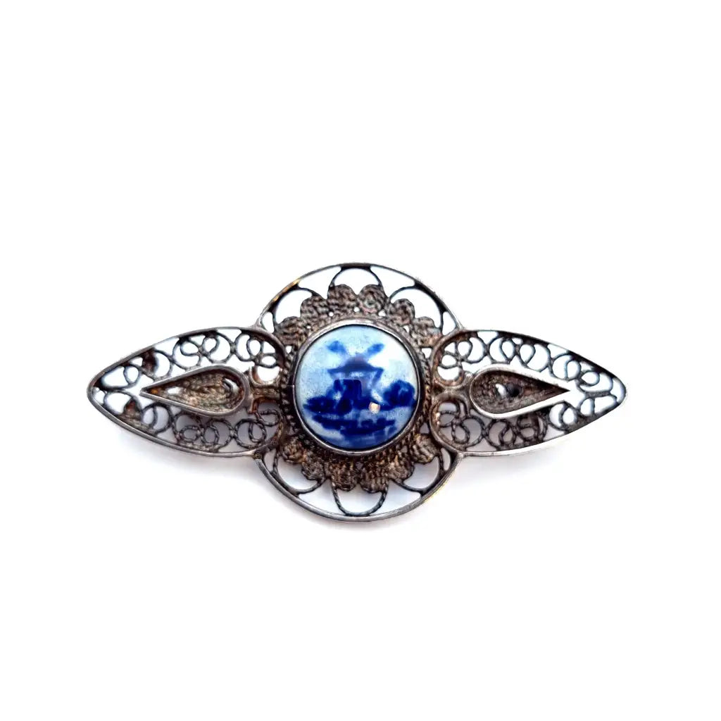 Broche de plata filigrana. molino holandés. Circa 1960.