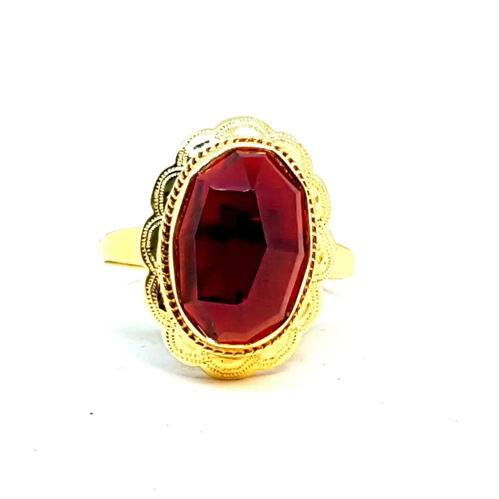 Anillo de granate rojo y oro. oro 14 kt granates. Circa 1950