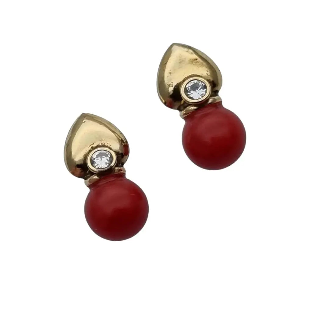 Pendientes laminados de coral rojo y oro con circonitas blancas novedades