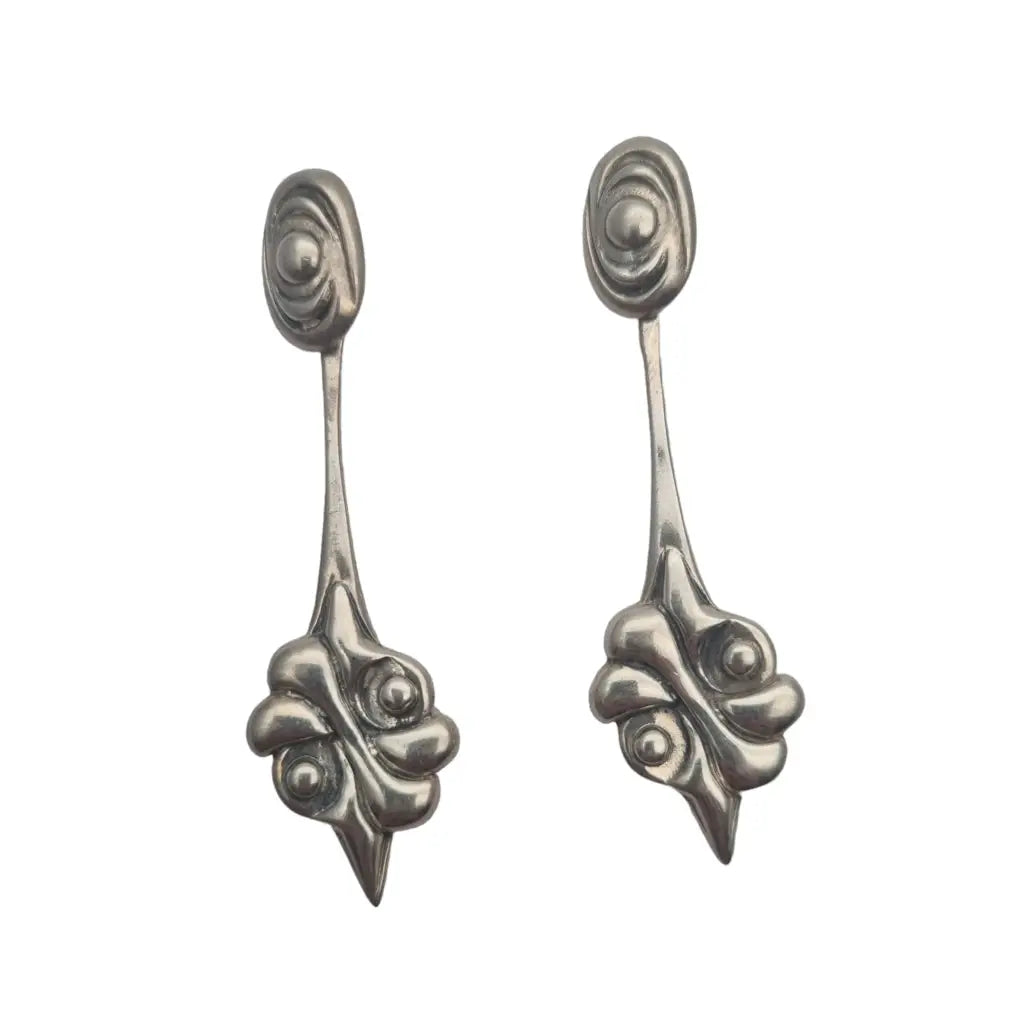 Pendientes vintage de diseño plata para mujer estilo modernista.