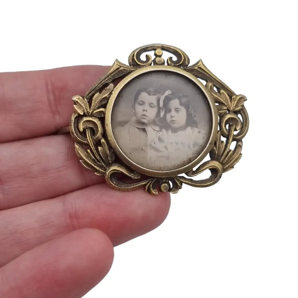 Broche de foto medallón plata art nouveau para mujer