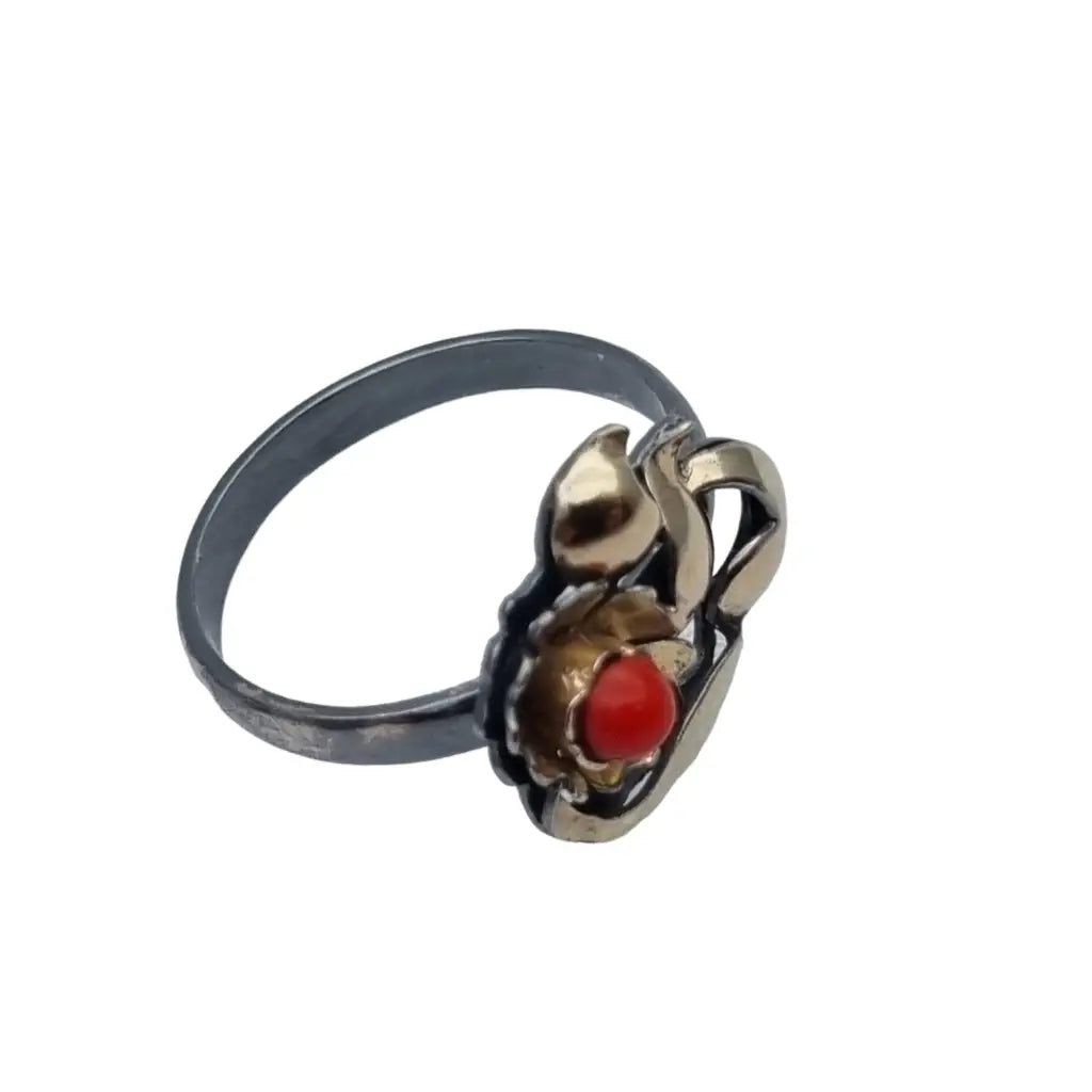 Anillo de flores plata oro y coral mediados siglo para mujer circa