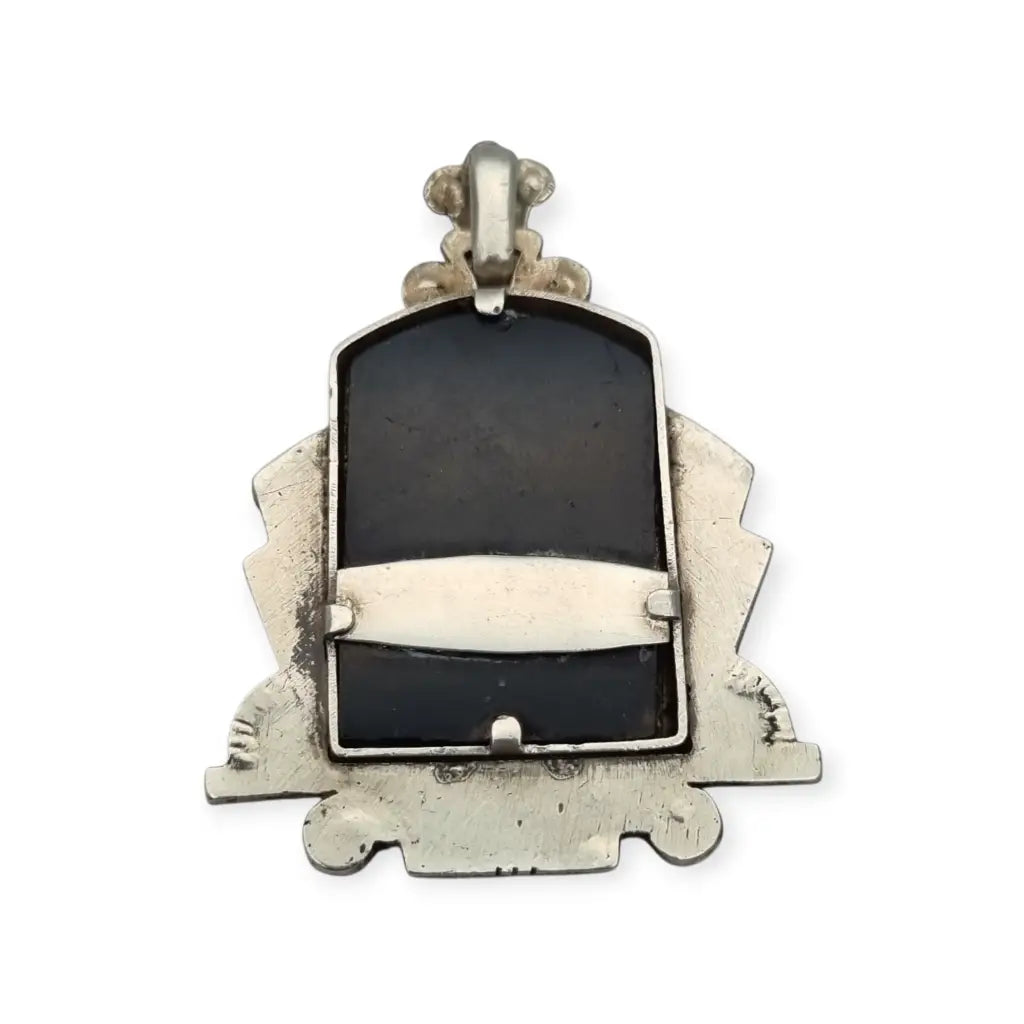 Medalla Art Decó de plata y vistas doradas con Virgen tallada circa 1930 joya