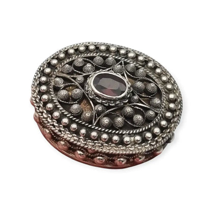 Pastillero de plata 925 decorado con filigrana y granate caja ovalada artesanal