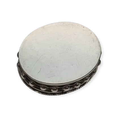 Pastillero de plata 925 decorado con filigrana y granate caja ovalada artesanal