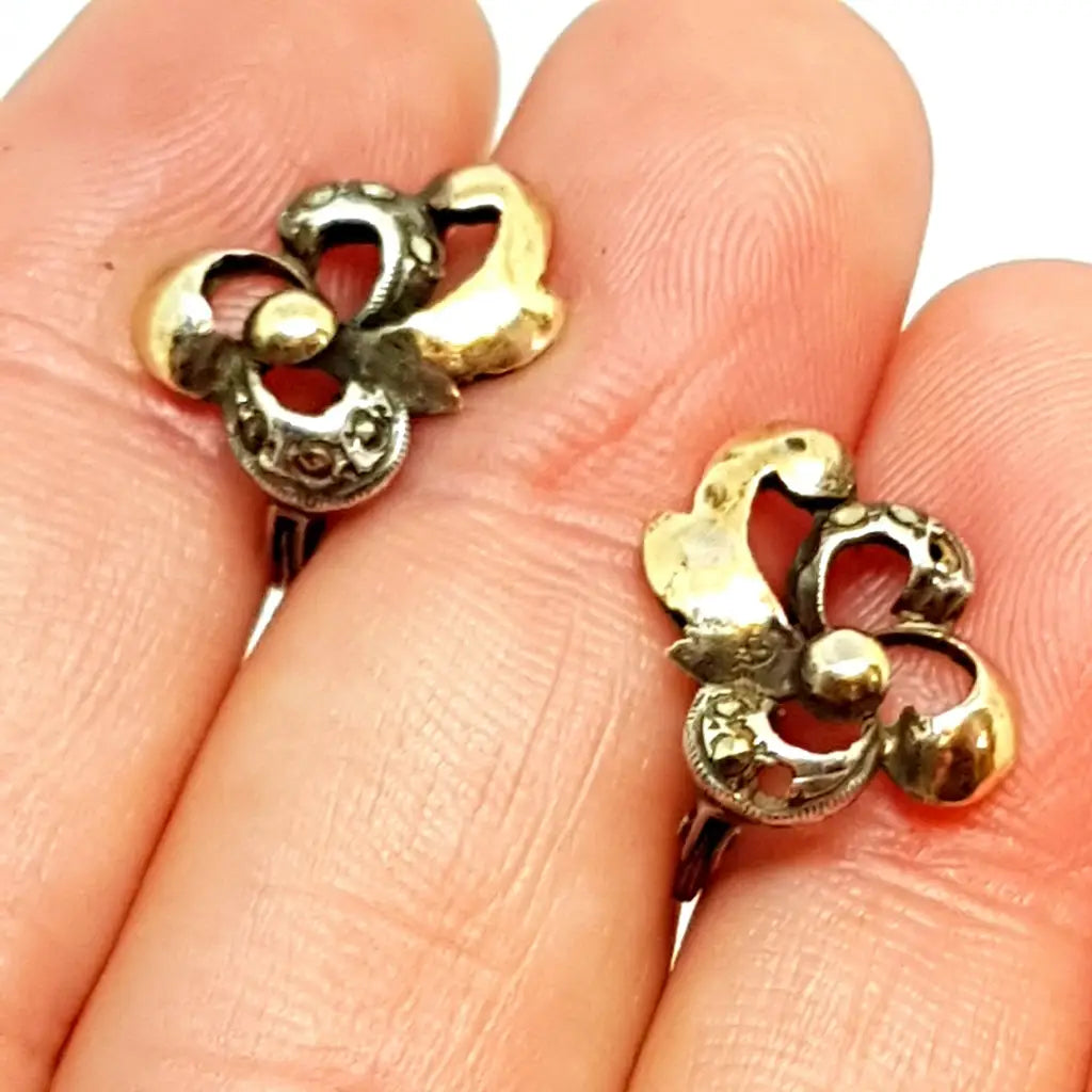 Pendientes art deco de plata y oro Circa 1940 Joyería antigua vintage.