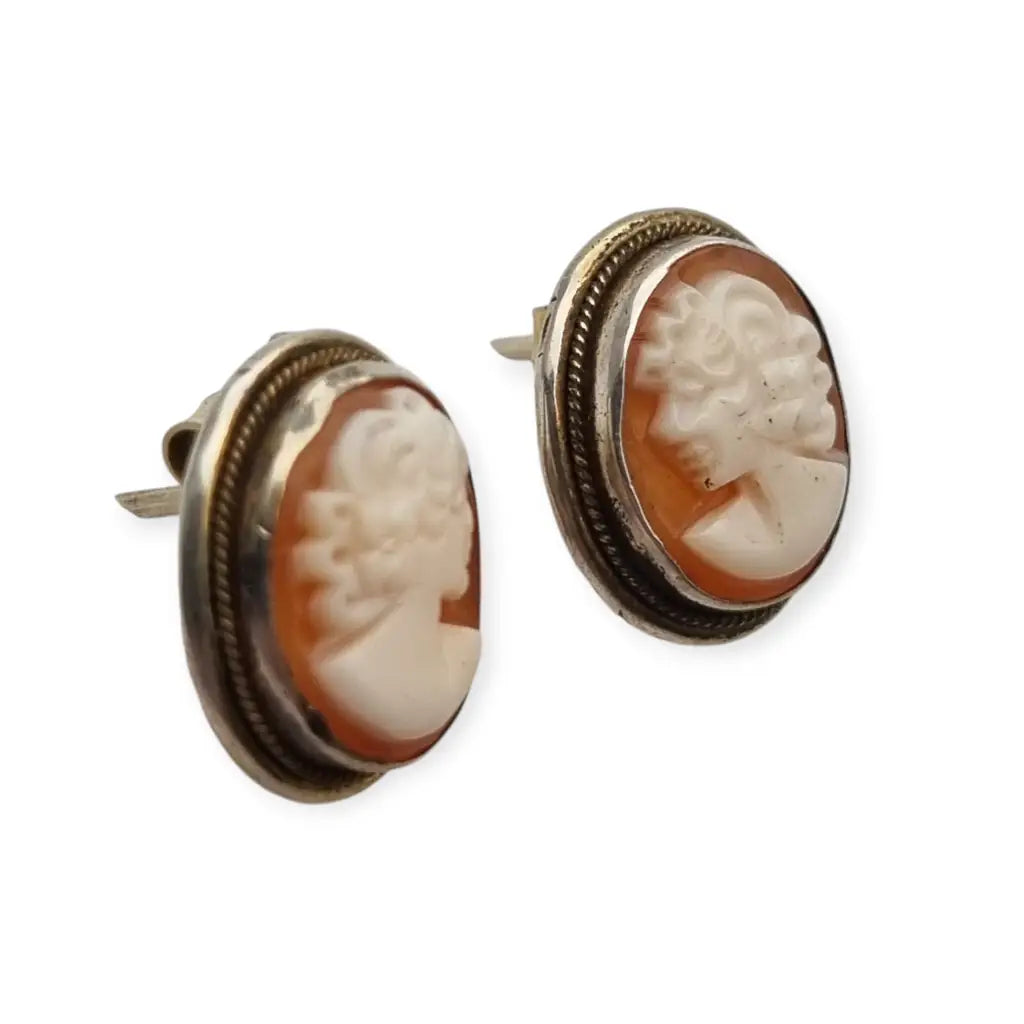 Pendientes ovalados vintage de camafeo en concha y plata regalos mujer.