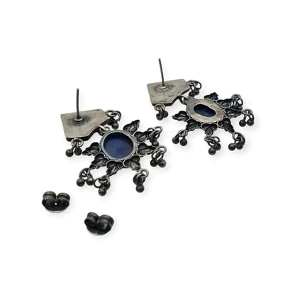 Pendientes tribales artesanales en plata con piedra azul estilo boho