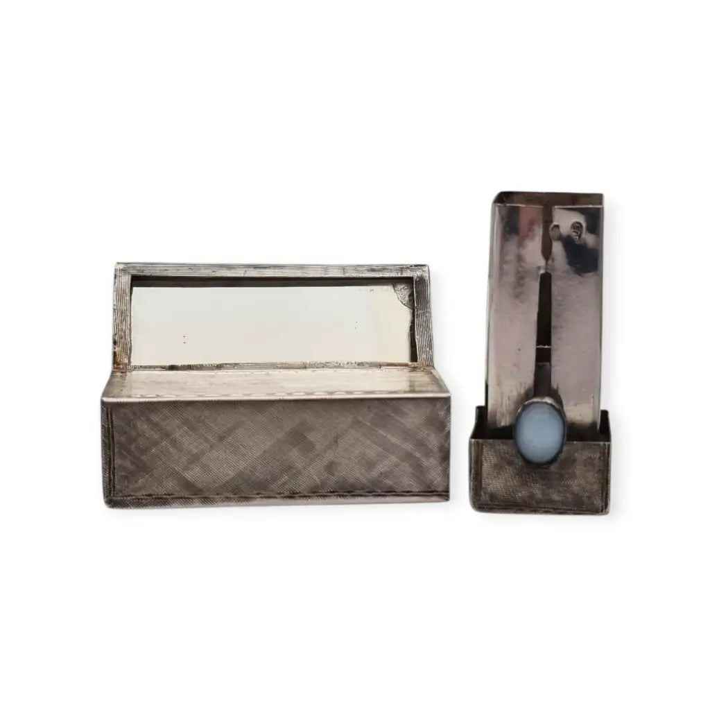 Pintalabios italiano en plata 800 con piedra azul claro diseño grabado Circa