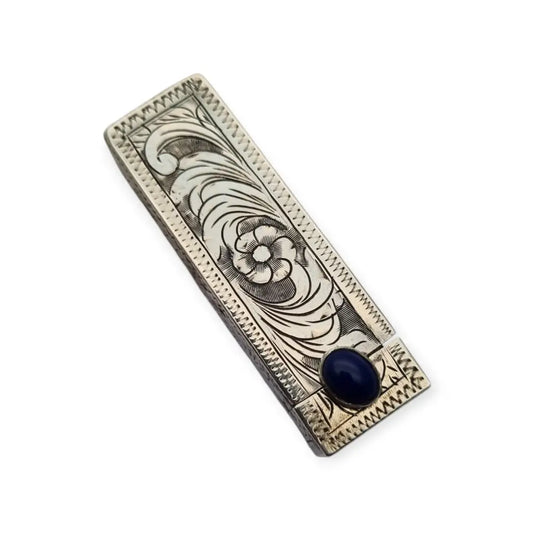 Pintalabios en plata 800 con piedra azul cabujón y grabados florales espejo