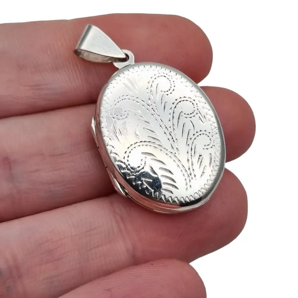 Vintage Antique Sterling Silver Oval Shaped Locket Photo Holder Pendant ...