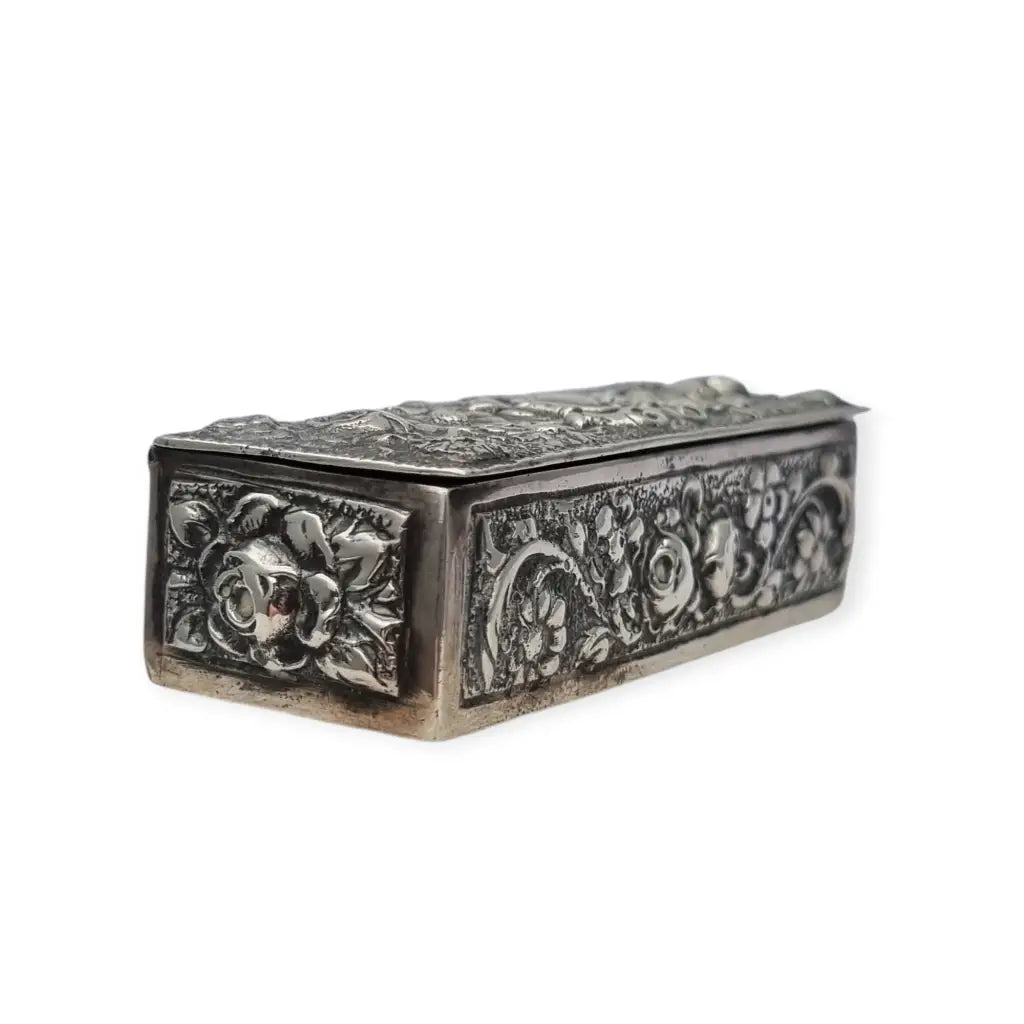 Caja de Plata Española los Años 40-50 con Sello Estrella relieve floral.