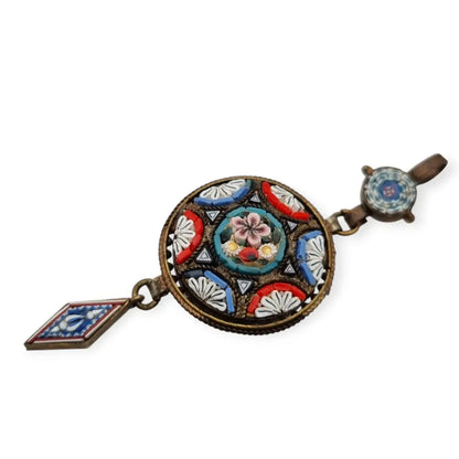 Colgante Vintage Italiano de Micromosaico Floral y Metal Dorado marca CD 1940.
