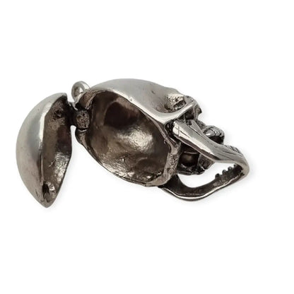 Colgante calavera vintage plata articulado compartimento oculto amuleto