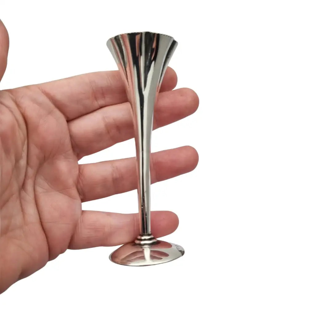 Violetero en plata 916 de Riera y Carreras jarrón pequeño estilizado Circa